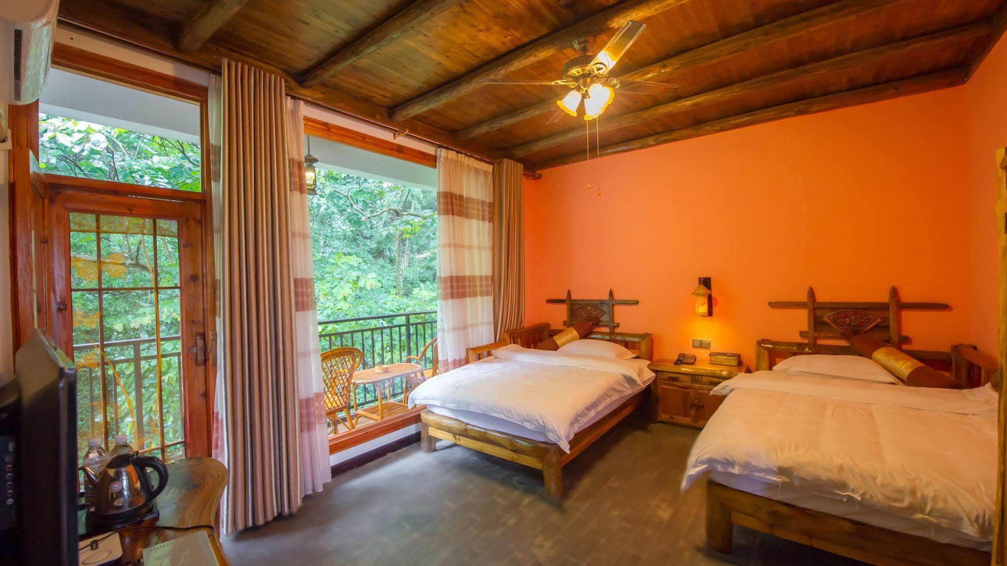 فندق Yangshuo Scenic Mountain Retreat المظهر الخارجي الصورة