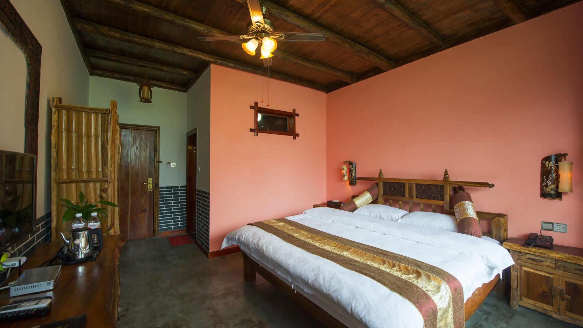 فندق Yangshuo Scenic Mountain Retreat المظهر الخارجي الصورة