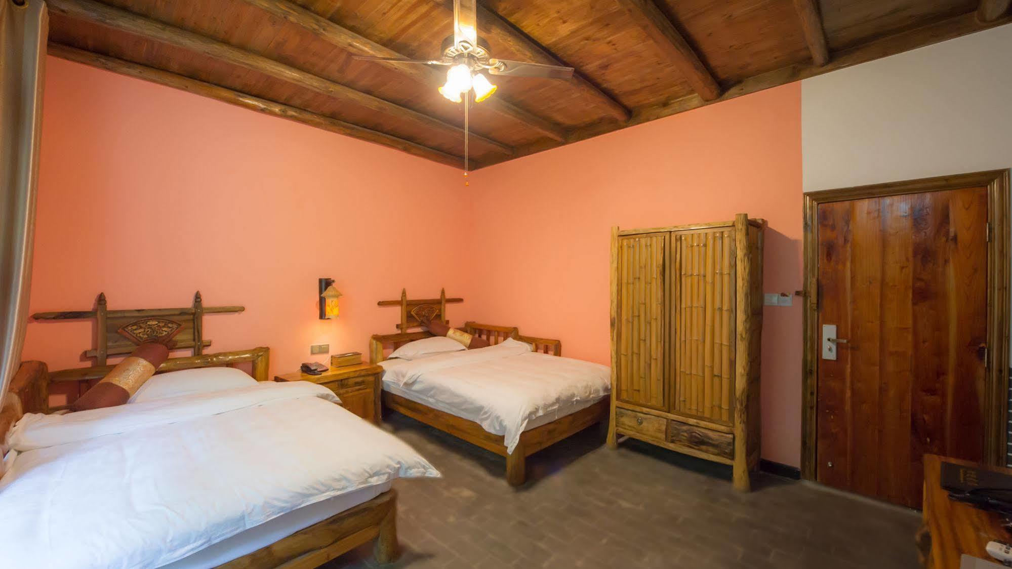 فندق Yangshuo Scenic Mountain Retreat المظهر الخارجي الصورة